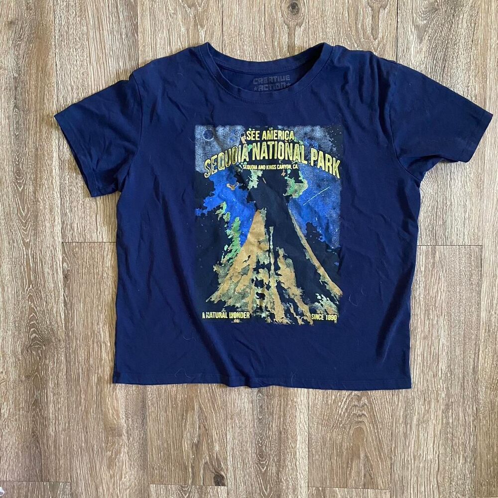 Target Women's Navy and Blue T-shirt